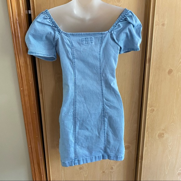 Forever 21 • Denim Chambray Sheath Milkmaid Sleeve Dress - Picture 9 of 11